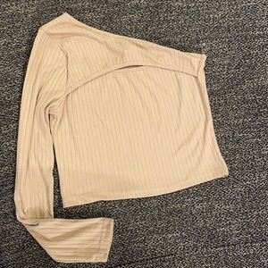 One shoulder long sleeve shirt